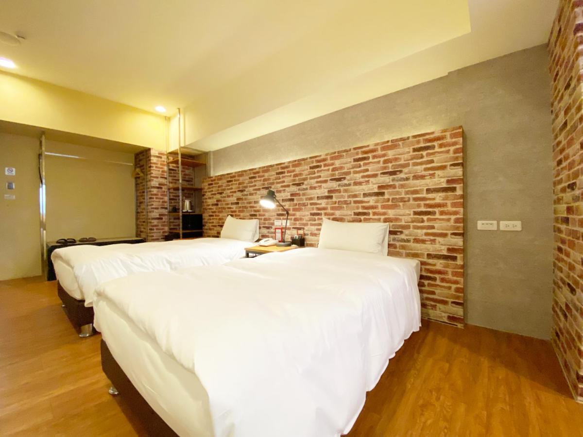 Taichung Old F Hotel Экстерьер фото
