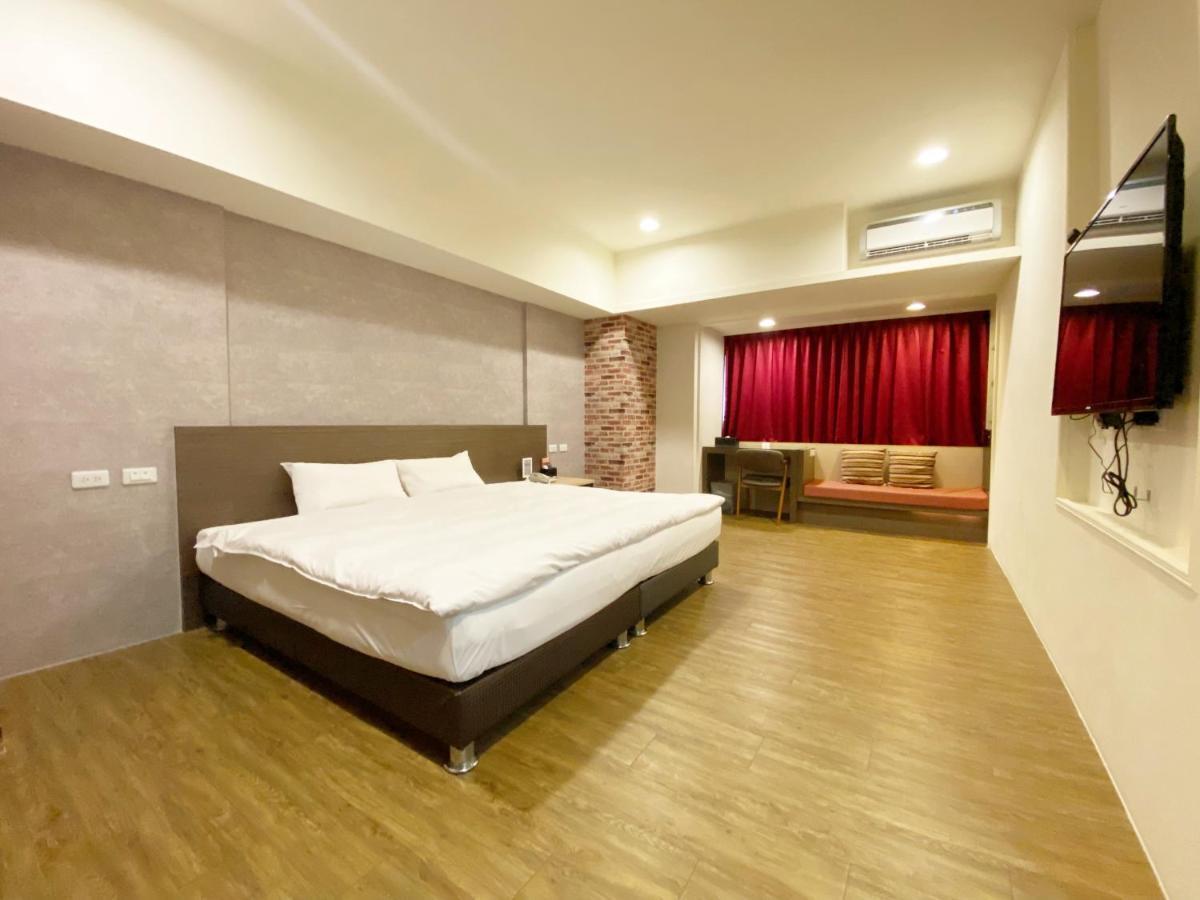Taichung Old F Hotel Экстерьер фото